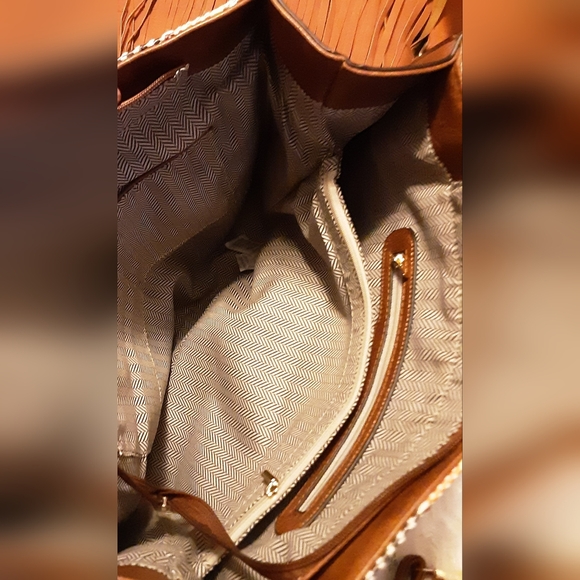 NWT Jen & Co. Connar Vegan Striped Tote w/long strap for crossbody - Picture 4 of 9